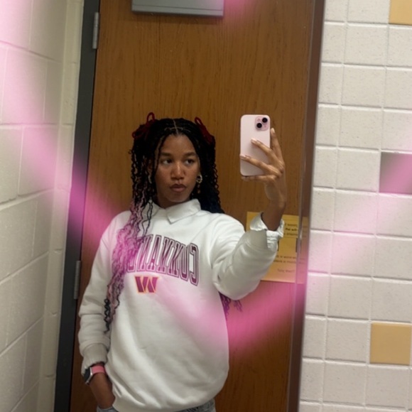 Meet your Posher, Niara - Picture 2 of 2